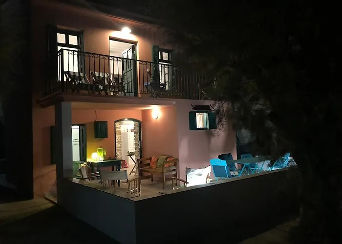 ヴィラ La Desirade シミ